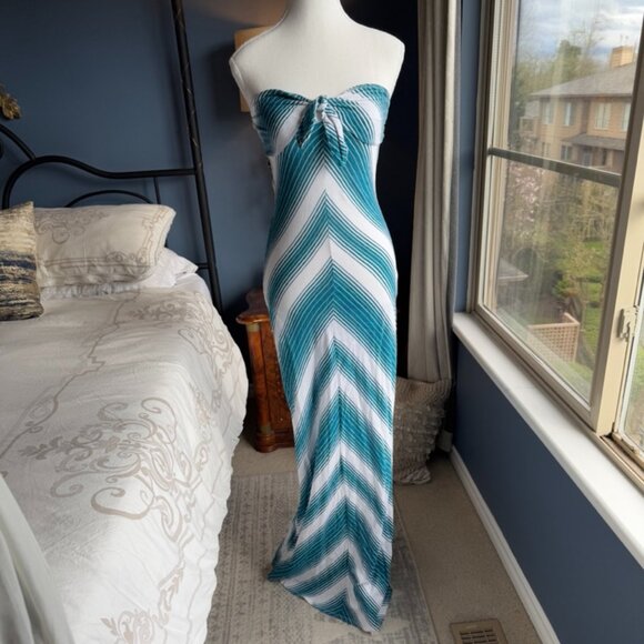 Roxy Turquoise and White Striped Maxi Tube Dress - Picture 2 of 11